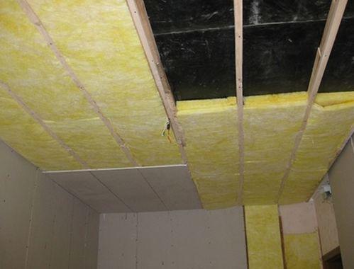 保温棉外露爆料视频讲解,揭秘建筑保温隐患与安全监管挑战  第1张